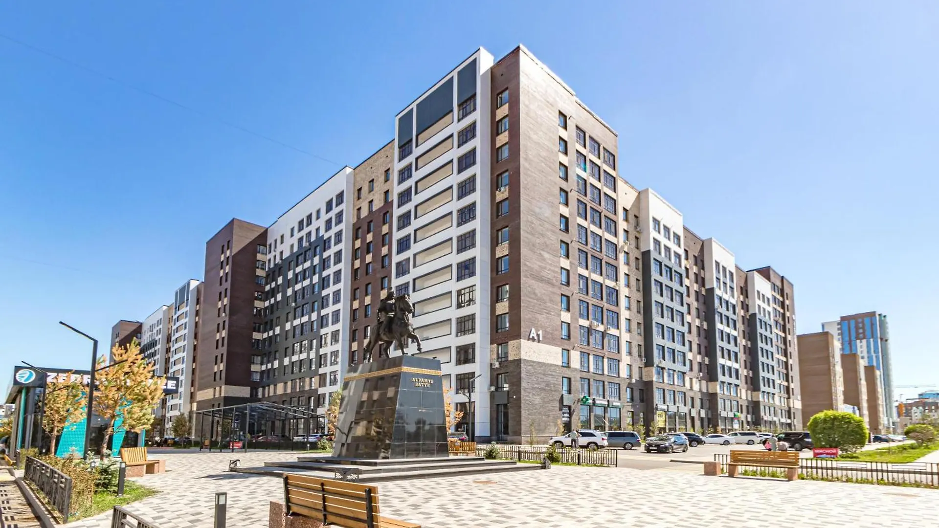 Apartment Уютные Апартаменты В Центре Города Жк Alpamys Возде Ботанического Сада Nur-Sultan  Kazakhstan