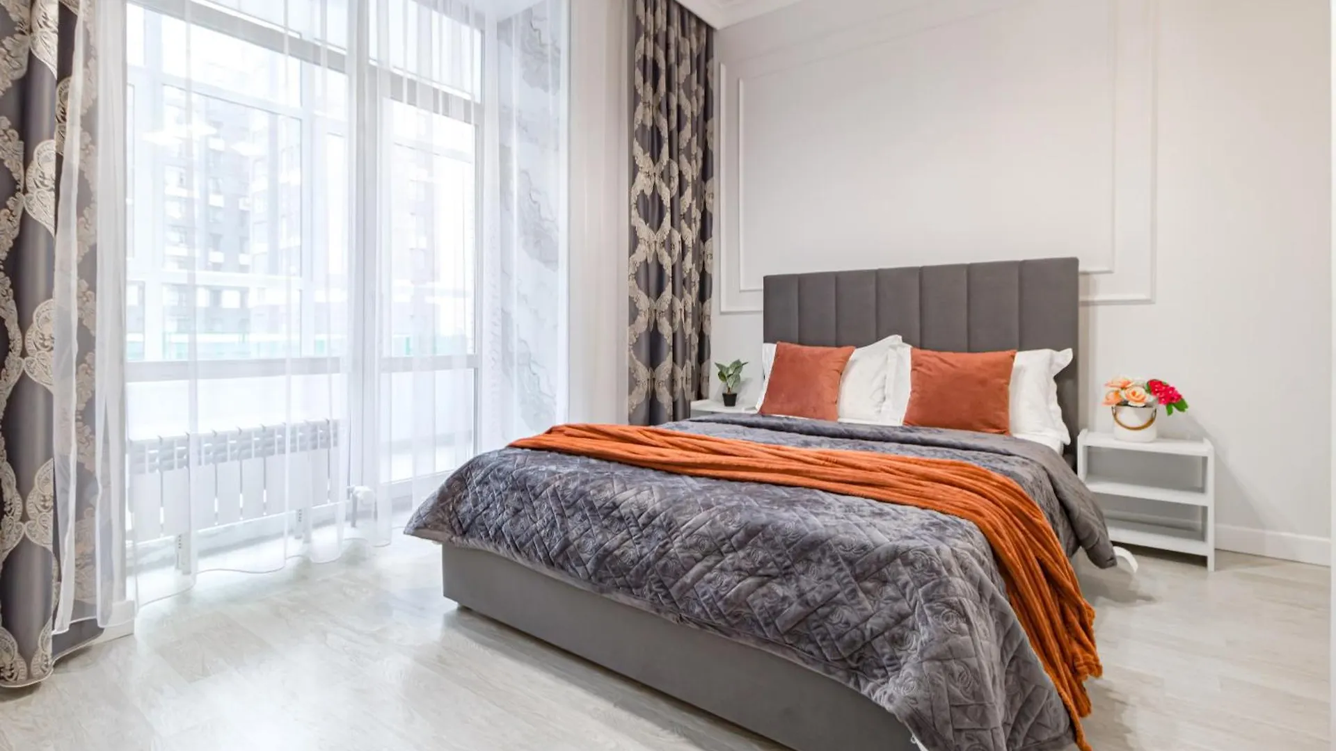 Apartment Уютные Апартаменты В Центре Города Жк Alpamys Возде Ботанического Сада Nur-Sultan  Kazakhstan