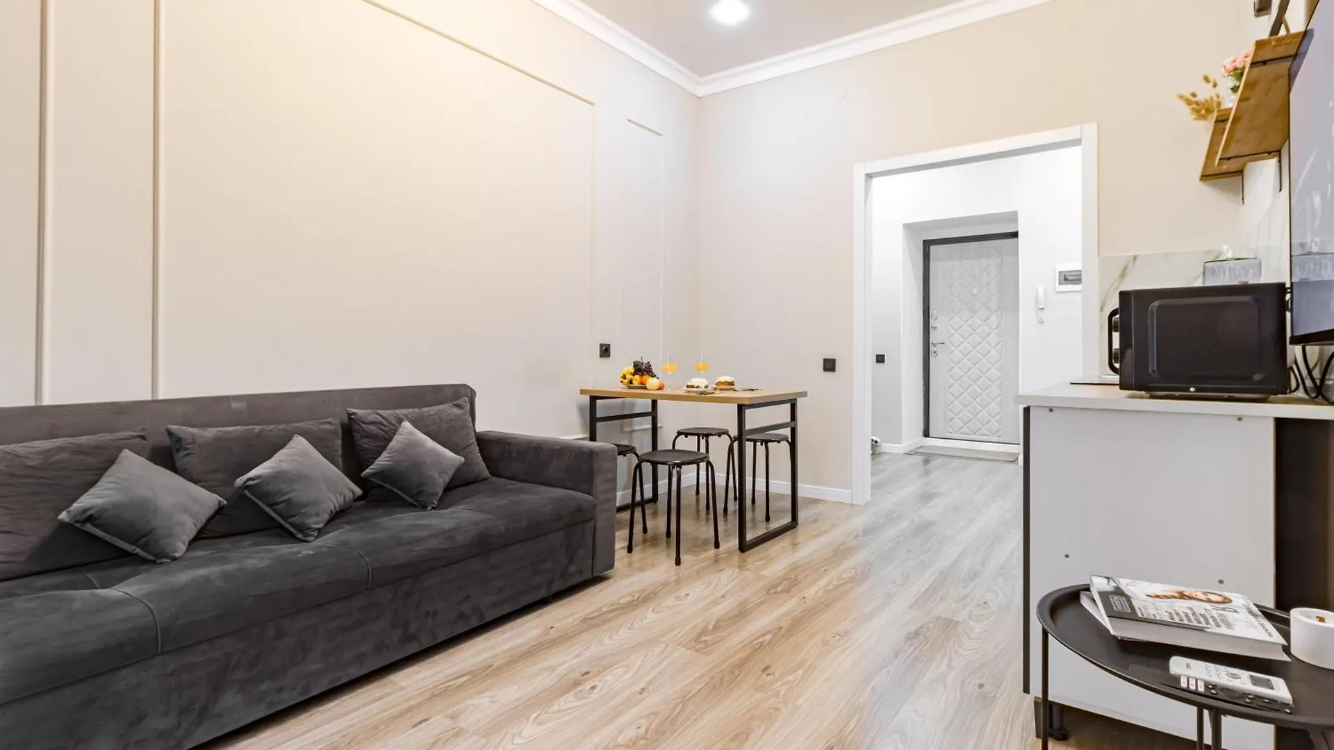 Apartment Уютные Апартаменты В Центре Города Жк Alpamys Возде Ботанического Сада Nur-Sultan